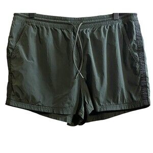 Athleta Active Expedition Shorts Army Green Size 10 Pockets Breathable R…